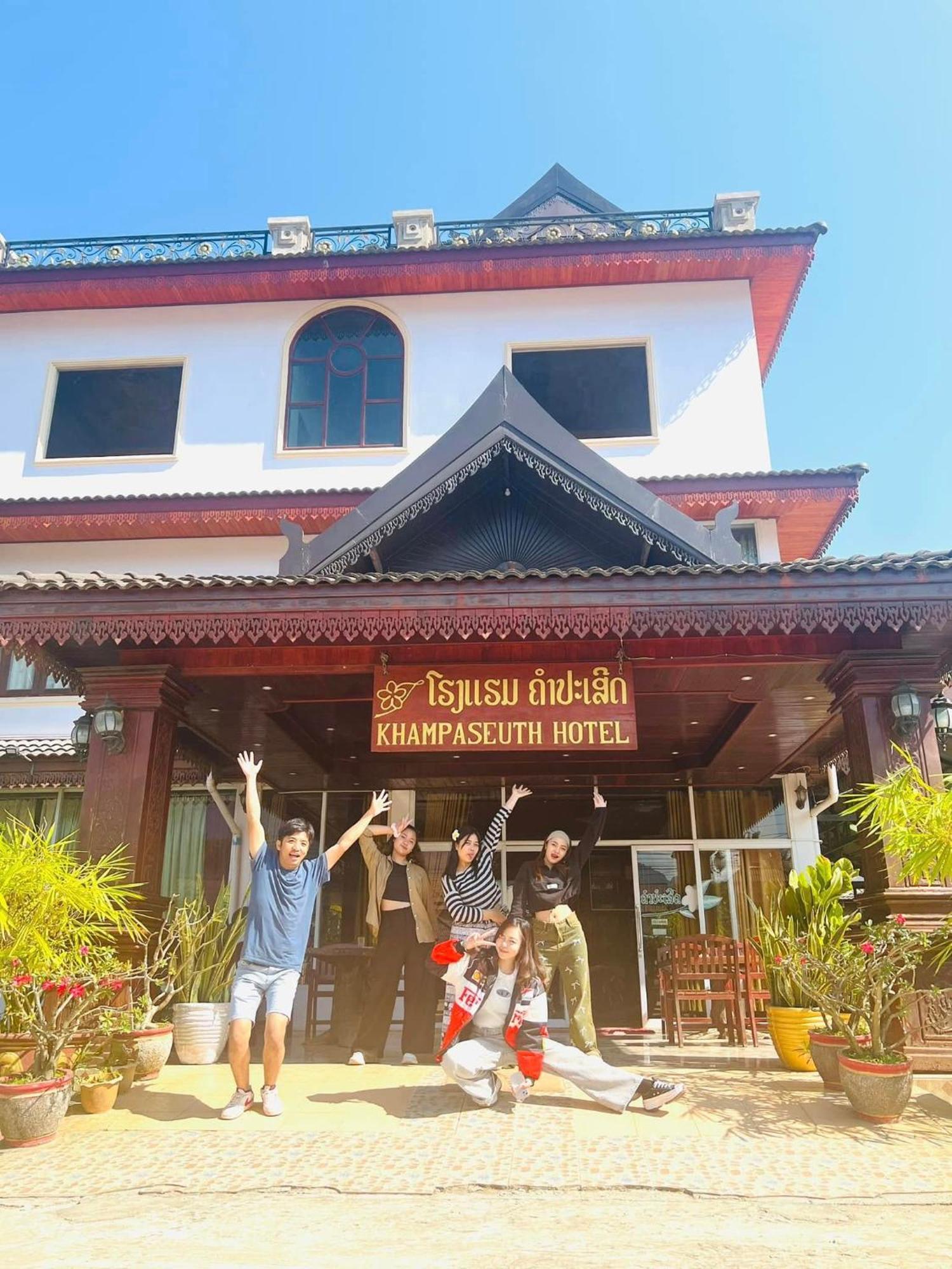 Khampaseuth Hotel Vang Vieng Exterior foto
